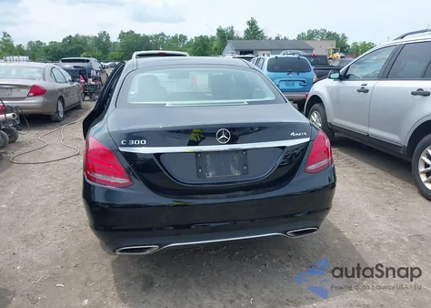 2017 Mercedes-Benz C 300 4Matic/Luxury 4Matic/Sport 4Matic from USA, damaged, VIN 55SWF4KB5HU200236